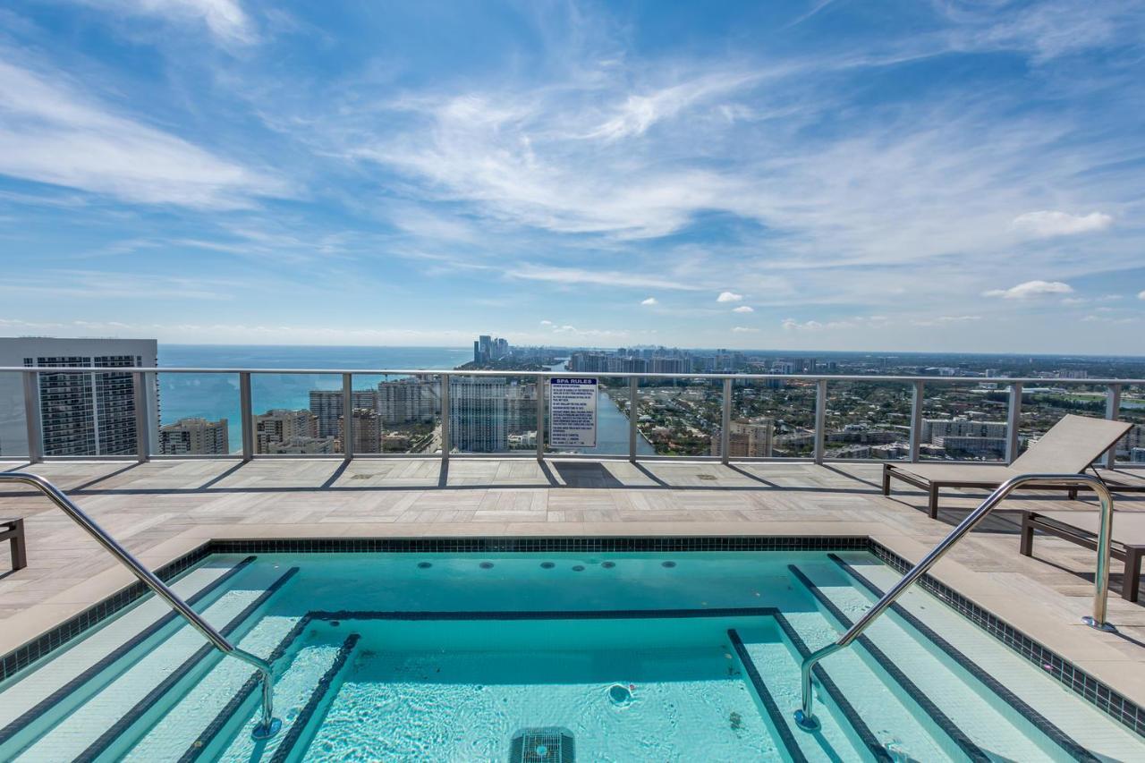 Espectacular Condo Esquina Beach House Hollywood Apartamento Exteriör bild